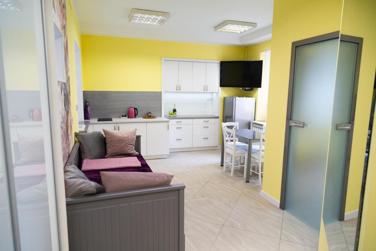 Apartament Przy Rynku Ostrowiec Swietokrzyski Luaran gambar