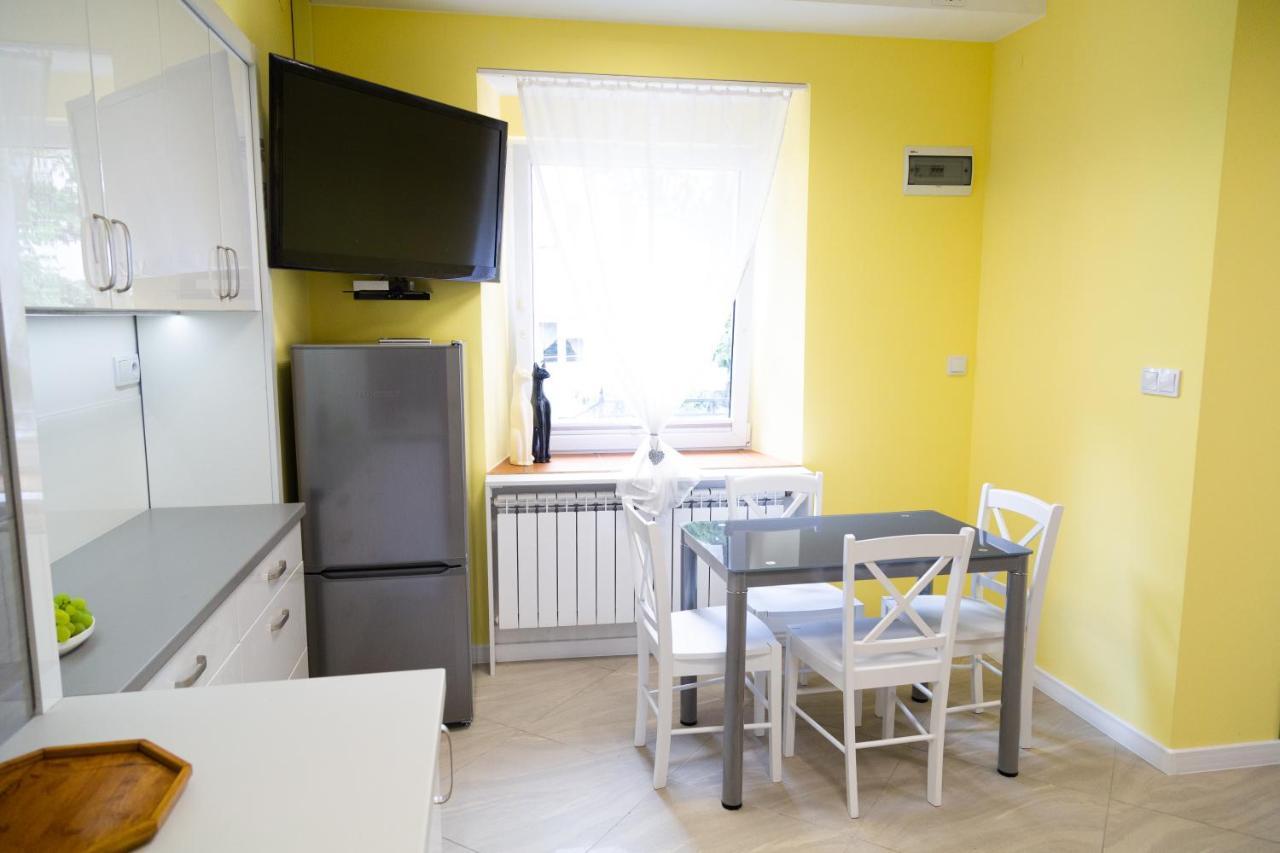 Apartament Przy Rynku Ostrowiec Swietokrzyski Luaran gambar