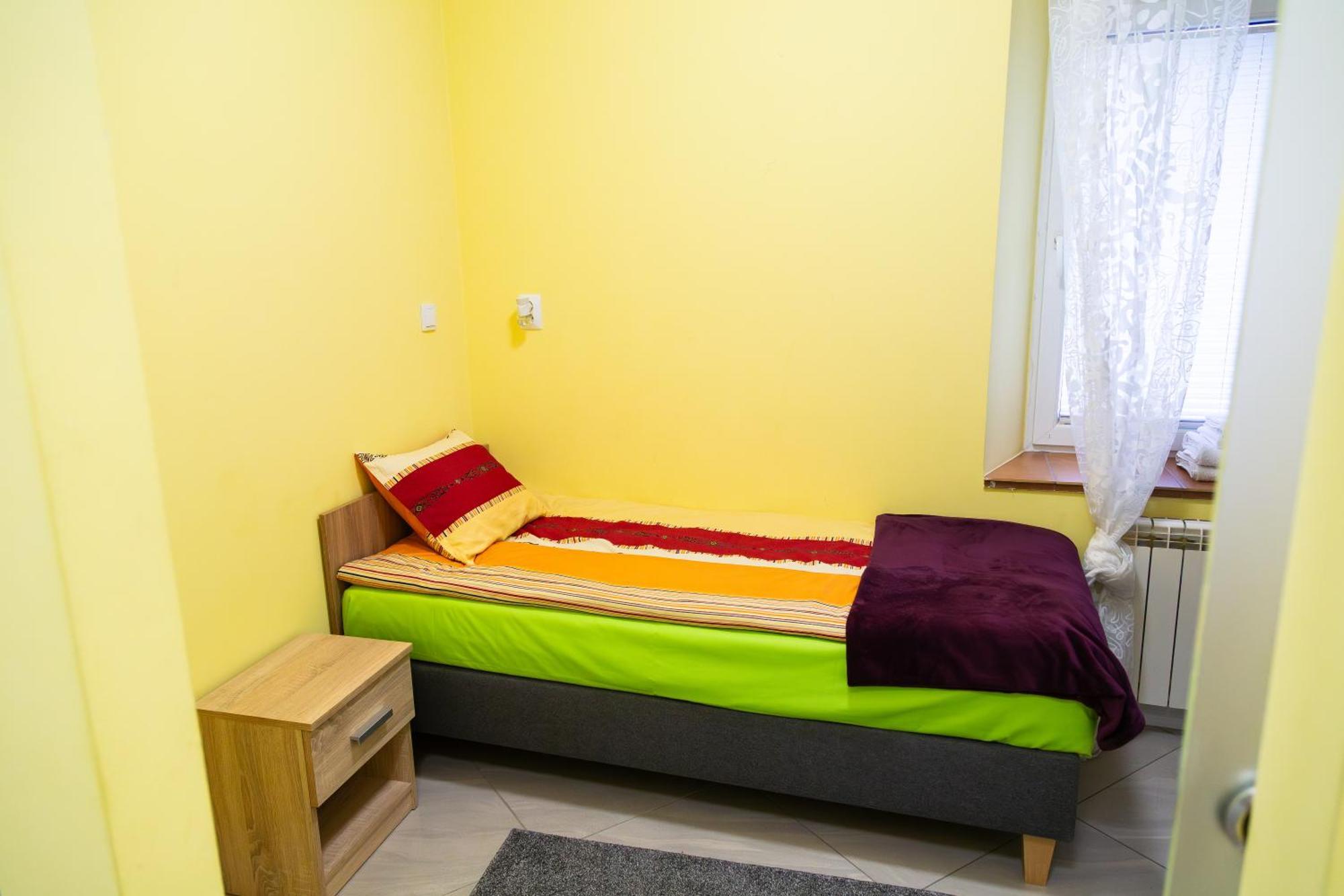 Apartament Przy Rynku Ostrowiec Swietokrzyski Luaran gambar